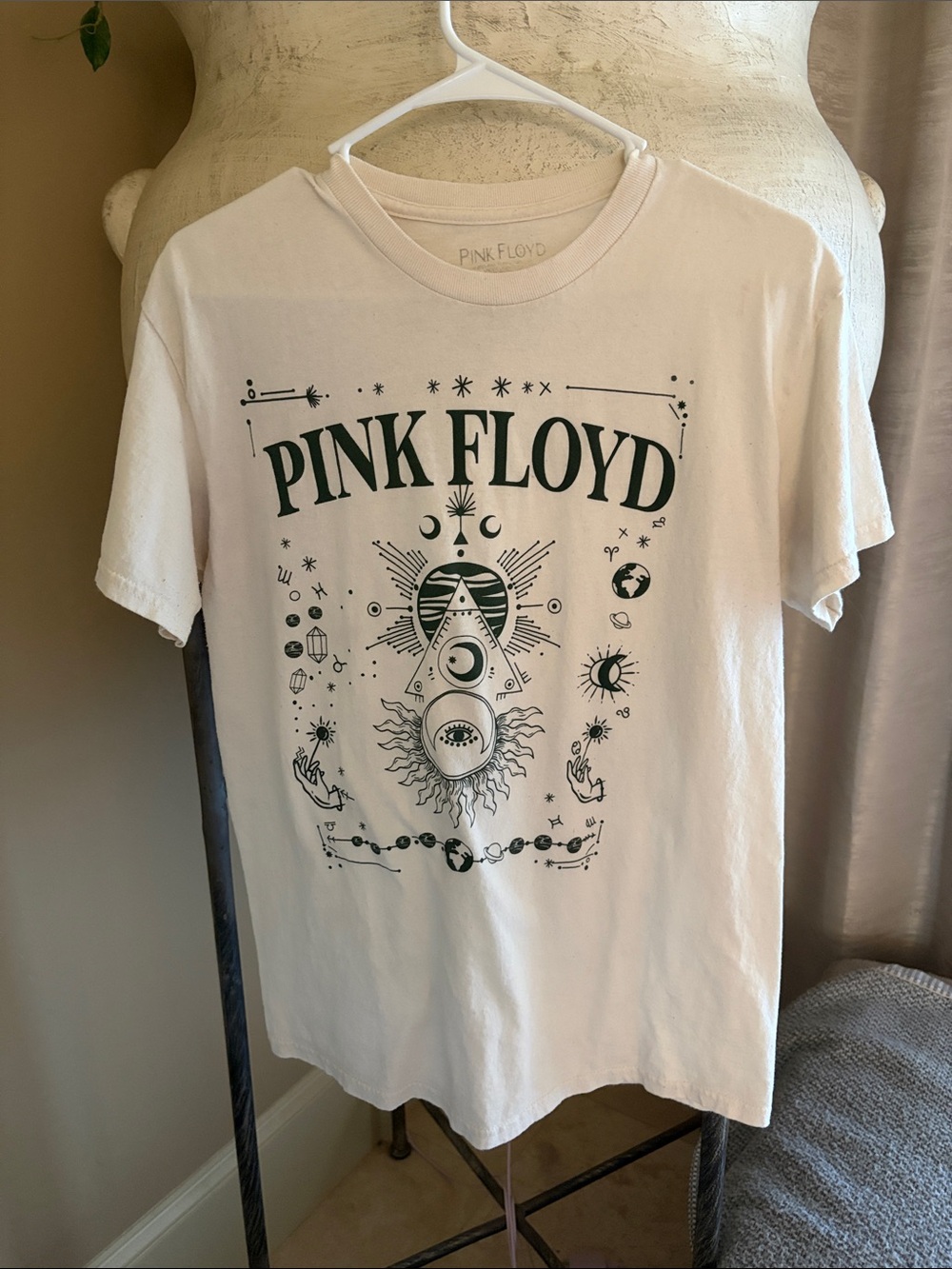Pink Floyd White Tee with Black Celestial Graphic - Picture 1 of 3